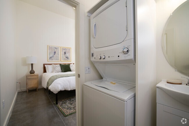 Studio 4 - Laundry