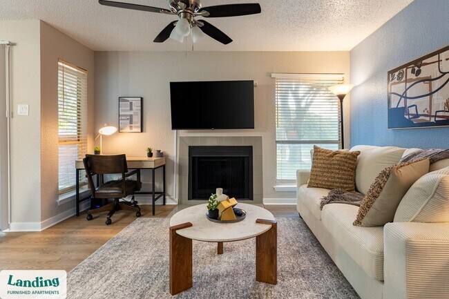 Photo - 711 Brentford Pl Unidad 116.1411259