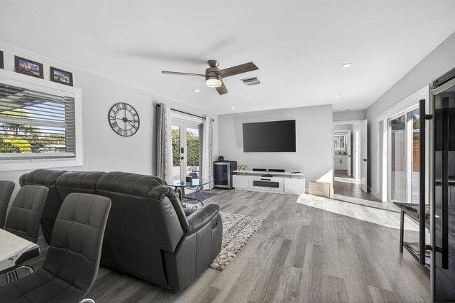 Photo - 2388 S Wallen Dr