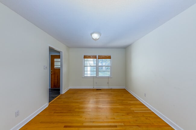 Photo - 1009 Park Dr