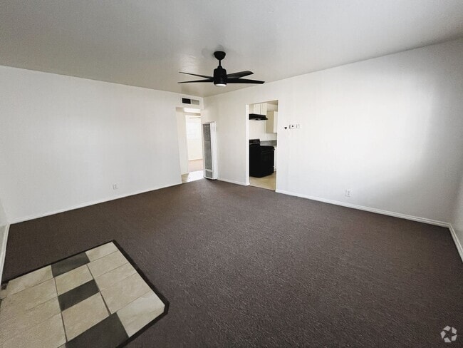 Building Photo - 1802 Forrest St Unit 1802 1/2 Forrest Ave Rental
