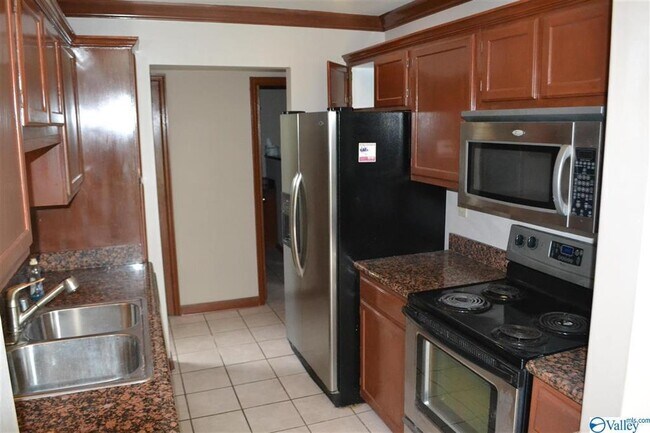 Photo - 1023 Stones Throw Dr NW