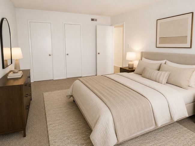 Photo - Webster Court Apartments