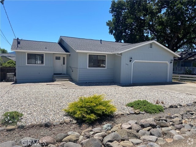 Building Photo - 19491 Mountain Meadow S Rental