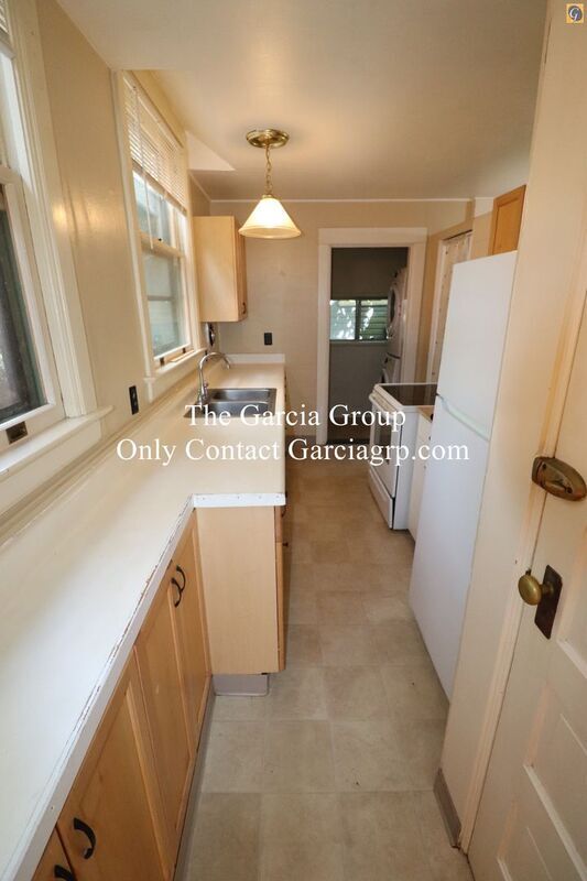 Photo - 1405 SW Hall St