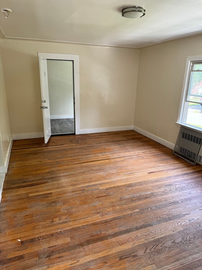 Photo - 32 Starr Ave Unit 2FL