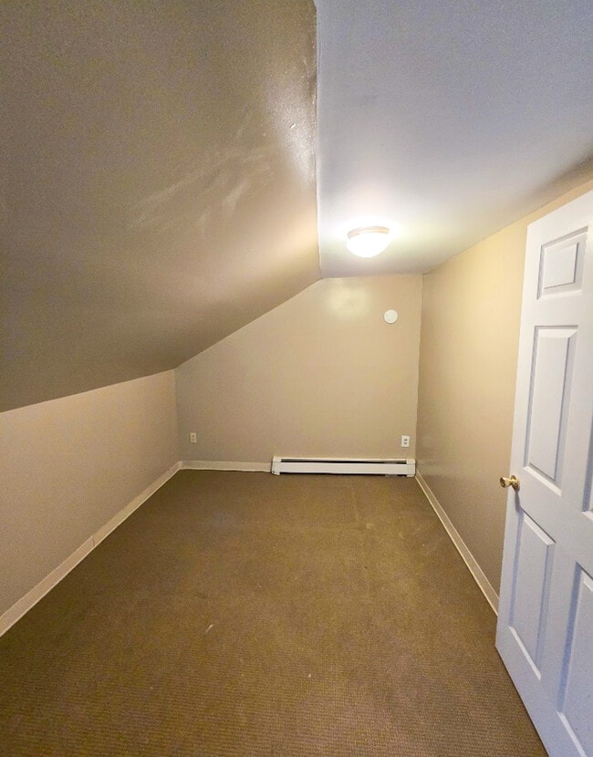 Photo - 576 Maine Ave Unidad 2