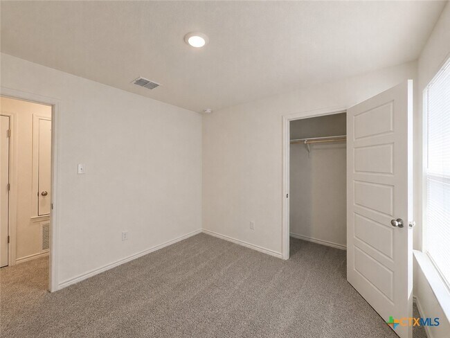 Photo - 3809 American Elm Dr