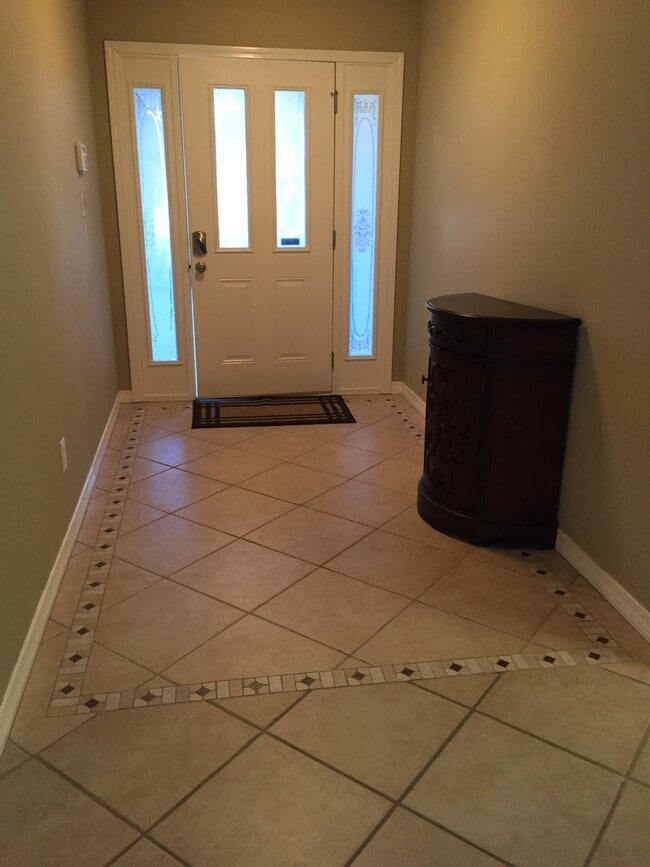 Photo - 28153 Chateau Dr