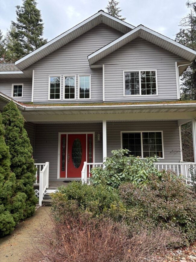 Photo - Beautiful Home on 1.2 Acres in Sandpoint