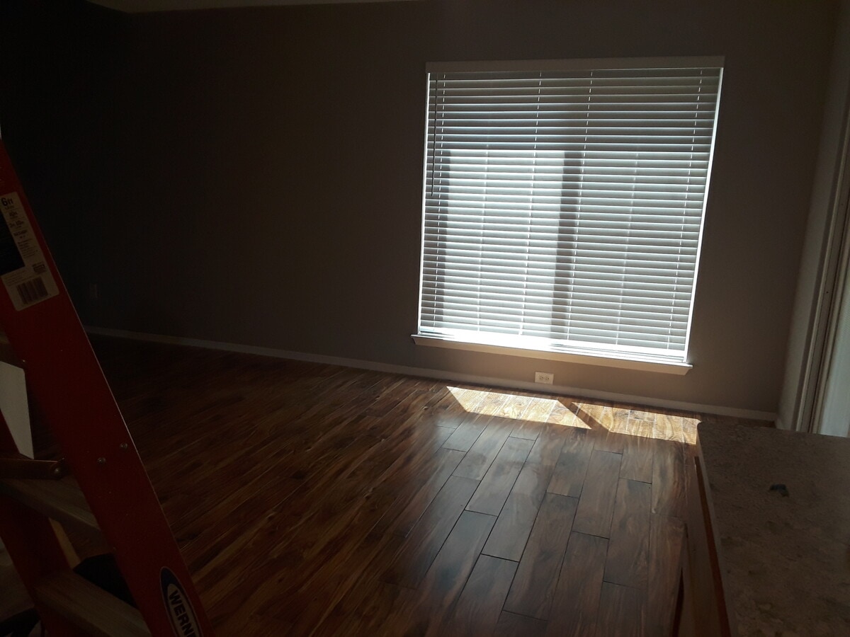 Photo - 2117 Real Dr