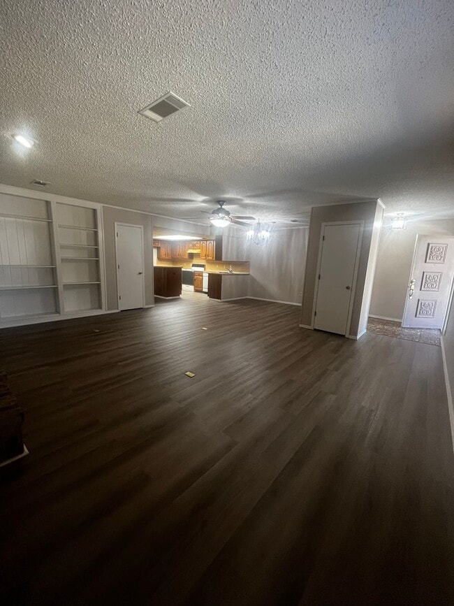 Photo - 4802 Skywood Dr