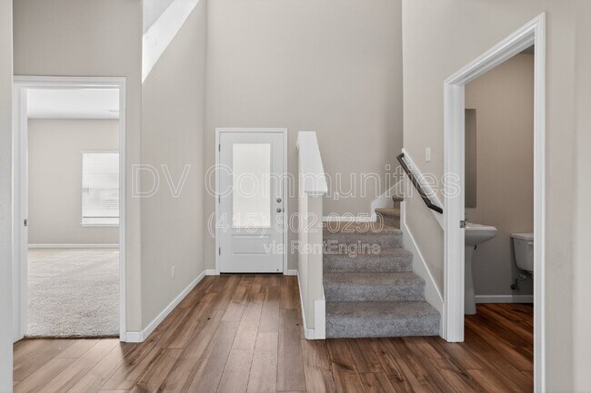 Photo - 1712 Amaranth Ln