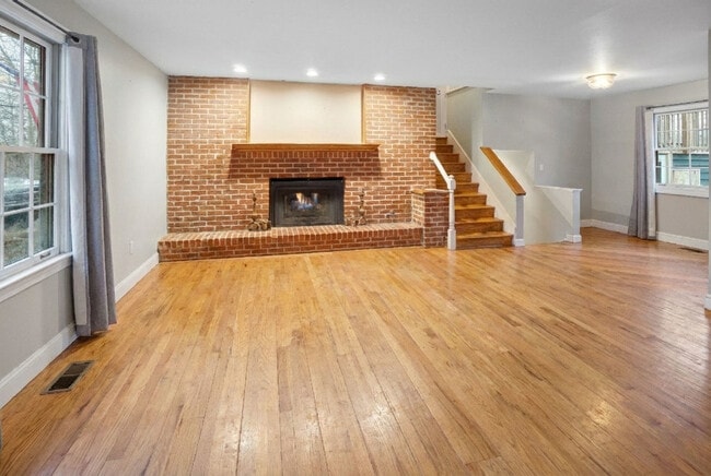 Photo - 1414 W Northeast Shore Dr