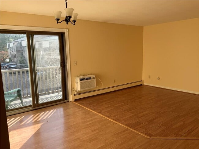 Photo - 23 Village Ct Unit 23