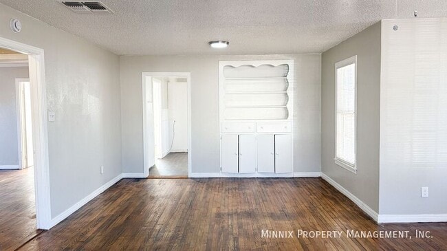 Photo - 3111 31st St