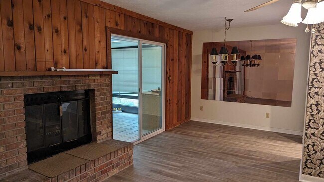 Photo - 113 Westwood Dr