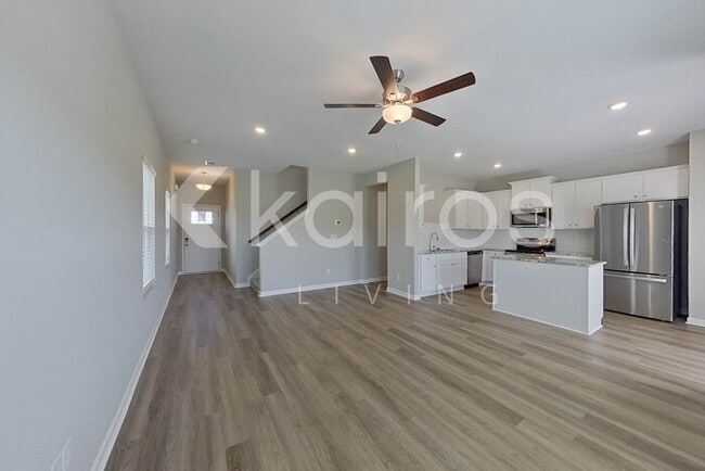 Photo - 874 Silent Barge Cv