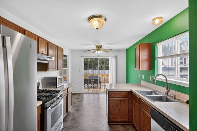 Photo - 9137 Granite Ct