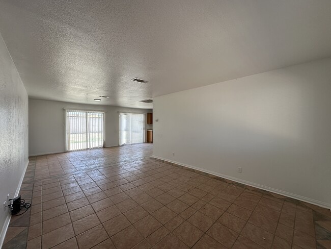 Photo - 6905 Singing Dunes Ln