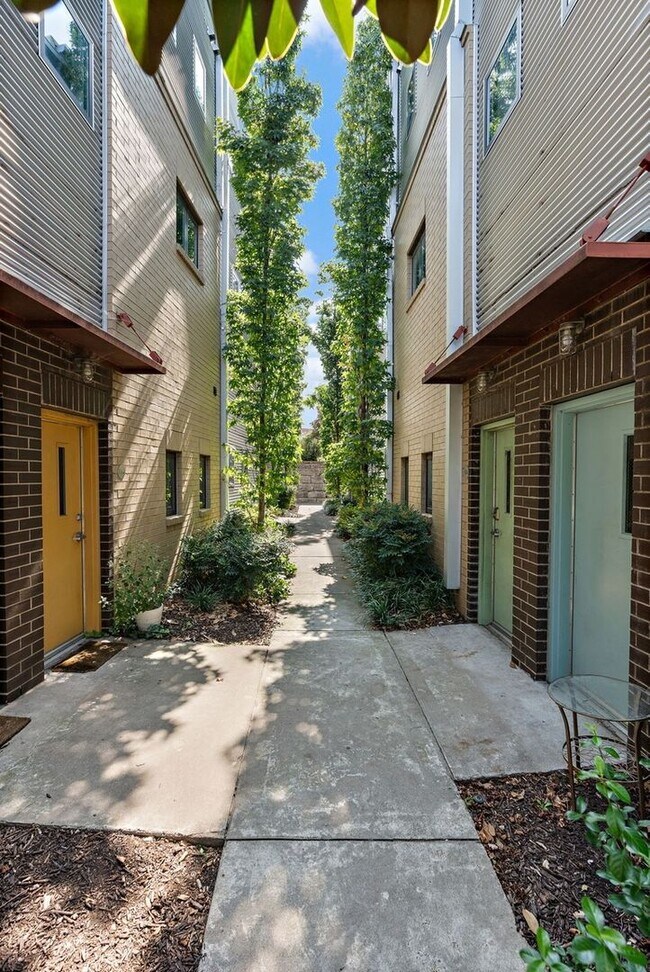 Photo - Charming 3BR Townhome in Nashville