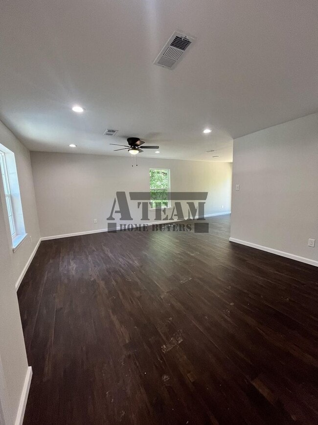 Photo - Fully Remodeled 3 Bedroom 2 Bathroom