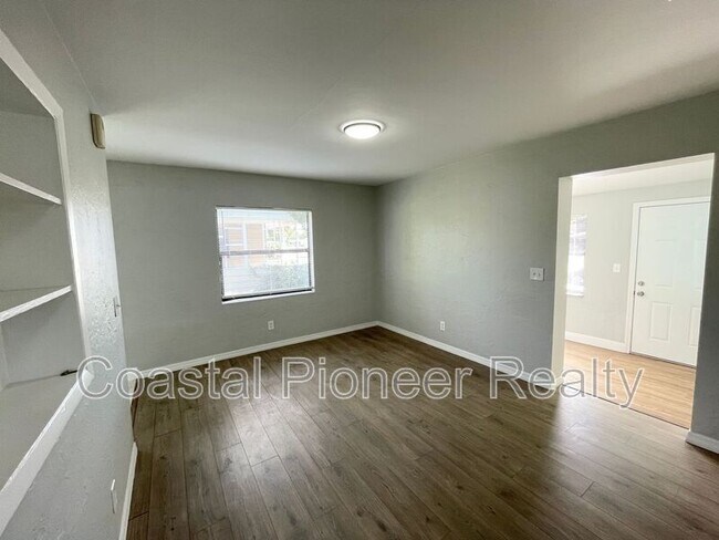 Photo - 3861 11th Ave S
