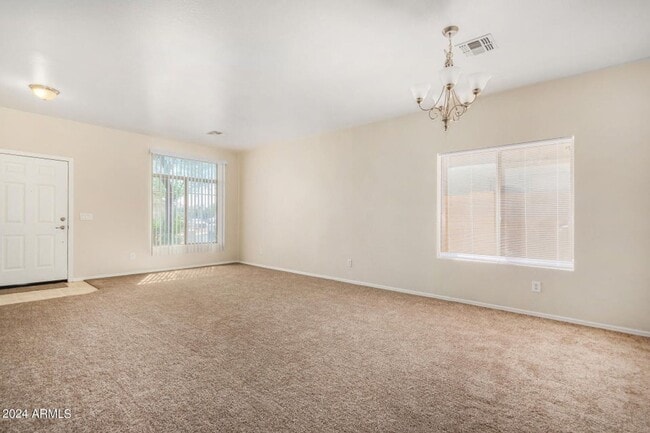 Photo - Spacious 7 bedroom in Maricopa!