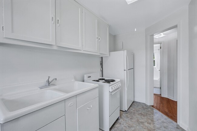 Essex Village & Marlyn Gardens Apartments