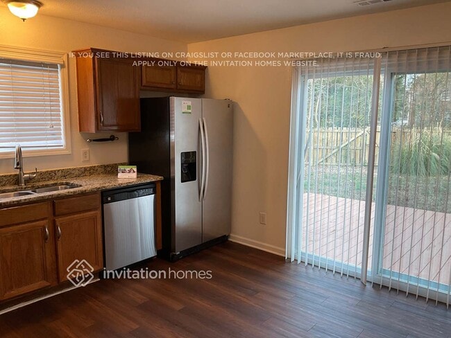 Photo - 1001 Sunlight Path Dr