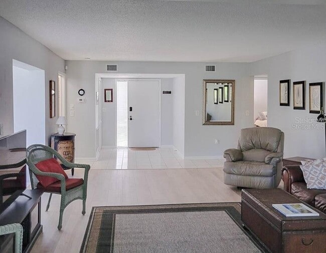 Photo - 5018 MARSHFIELD Rd Unit 28