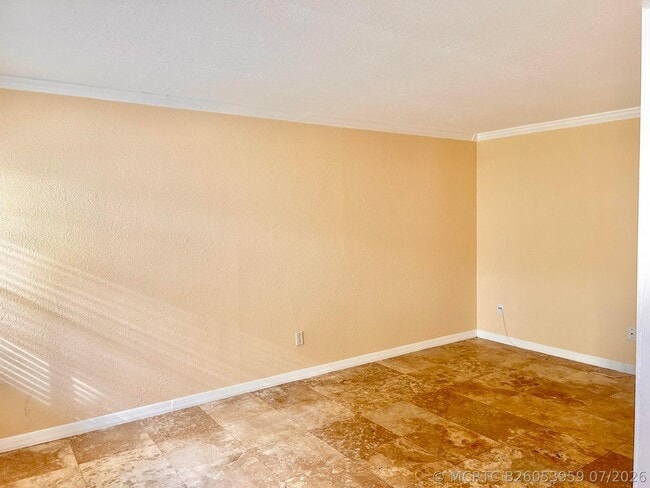 340 NW 19th St Unit 1050