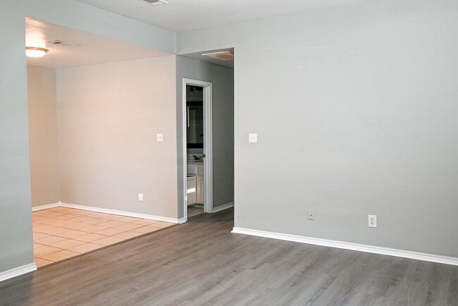 Photo - Decatur 2 bedroom 2 bath Duplex Available