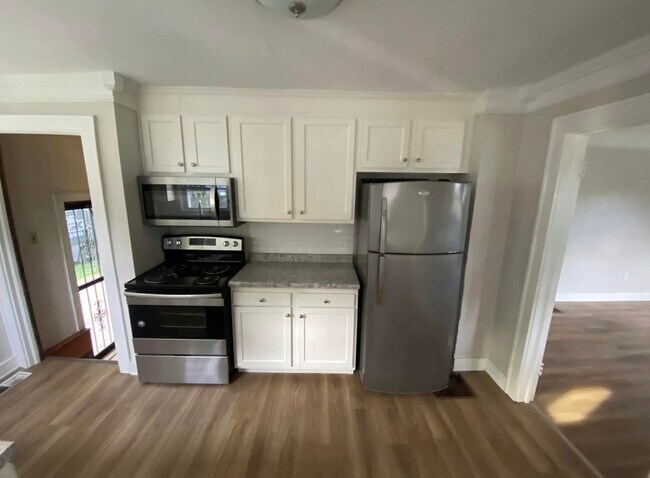 Photo - 327 S Greensburg St