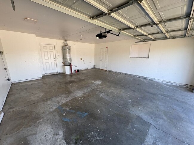 Photo - Charming Tulare home available now!