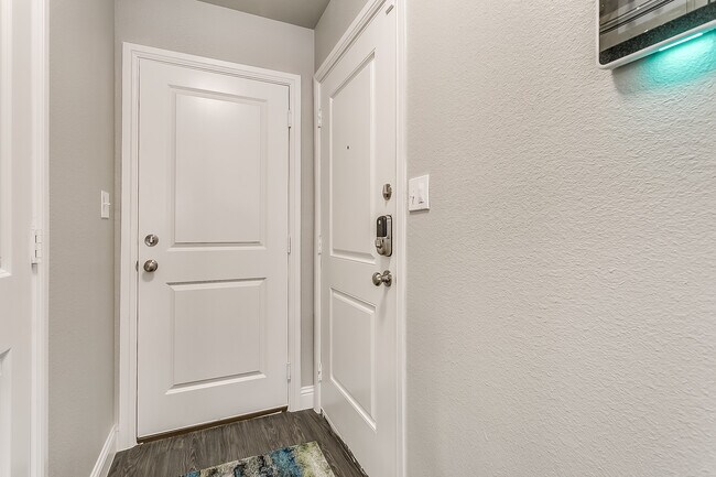 Photo - 4020 Sheraton Rd