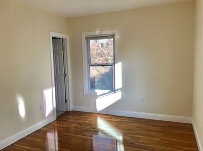 Photo - 13 Holmes St Unit 13