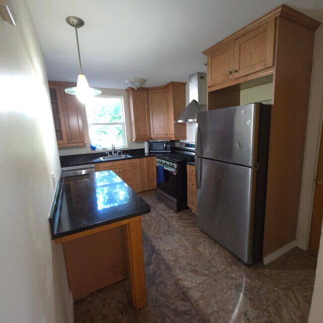 10 Alcott Park Unit 10
