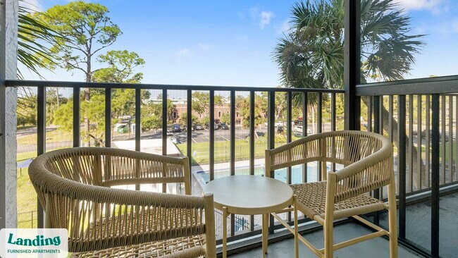 Photo - 2305 Aaron St Unidad 319