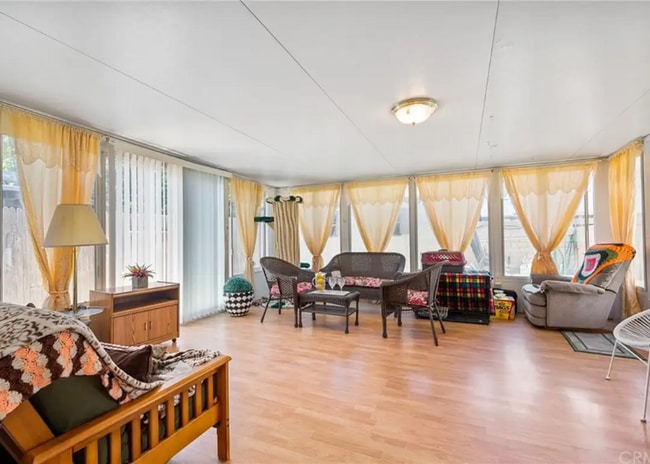 Photo - 4411 Boston Way