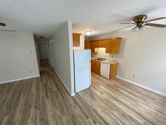 Photo - 107 Logan Ct Townhome