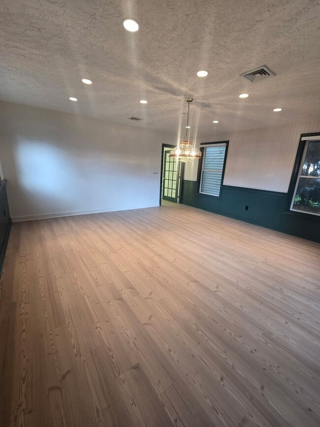 Photo - 247 S 8th St Unidad 2