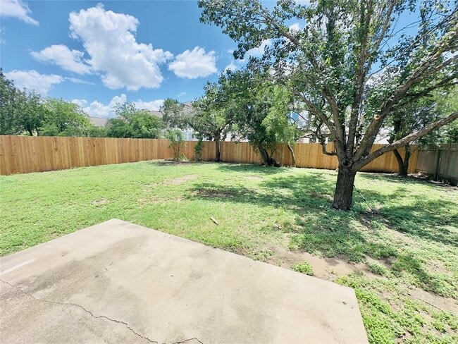 Photo - 1900 Grassland Dr
