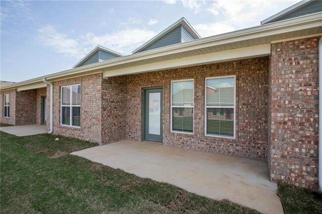 Photo - 1040 Seaborn Way