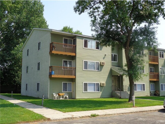 Building Photo - 808 Evergreen Ave Unit 102