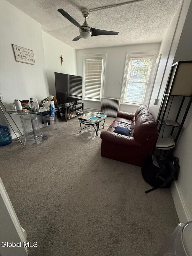 Photo - 5 Irving St Unidad 3