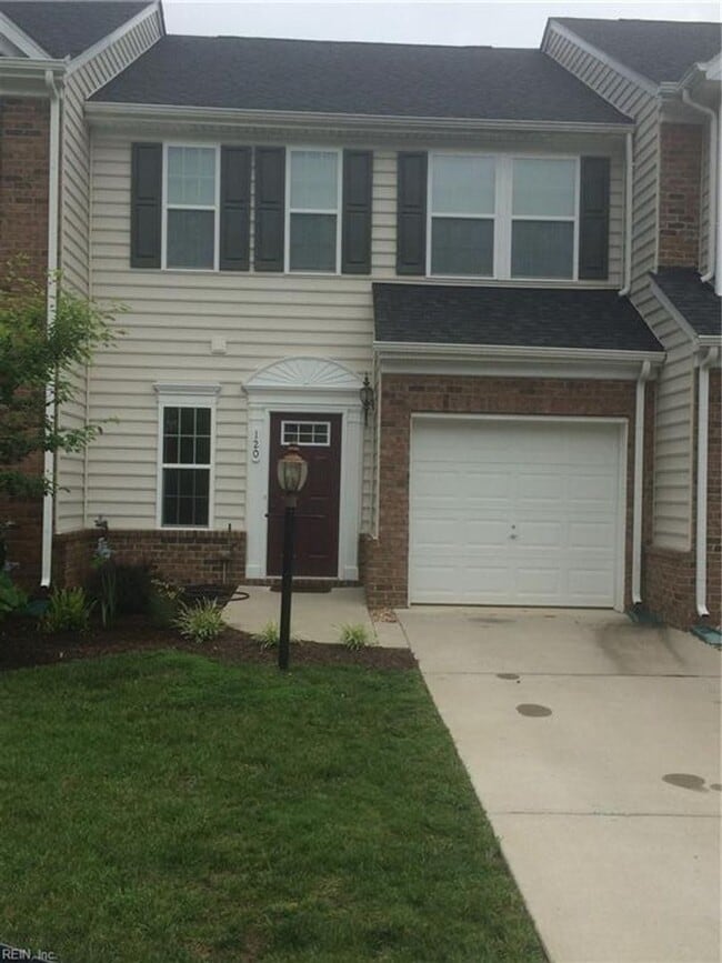 Photo - 120 Kelly St
