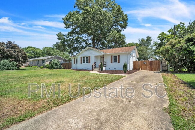 Photo - 120 Abbotsford Dr