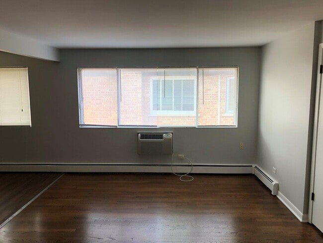 Photo - 8549 Grand Ave Unit 3W