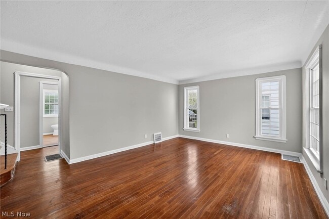 Photo - 10204 McCracken Rd
